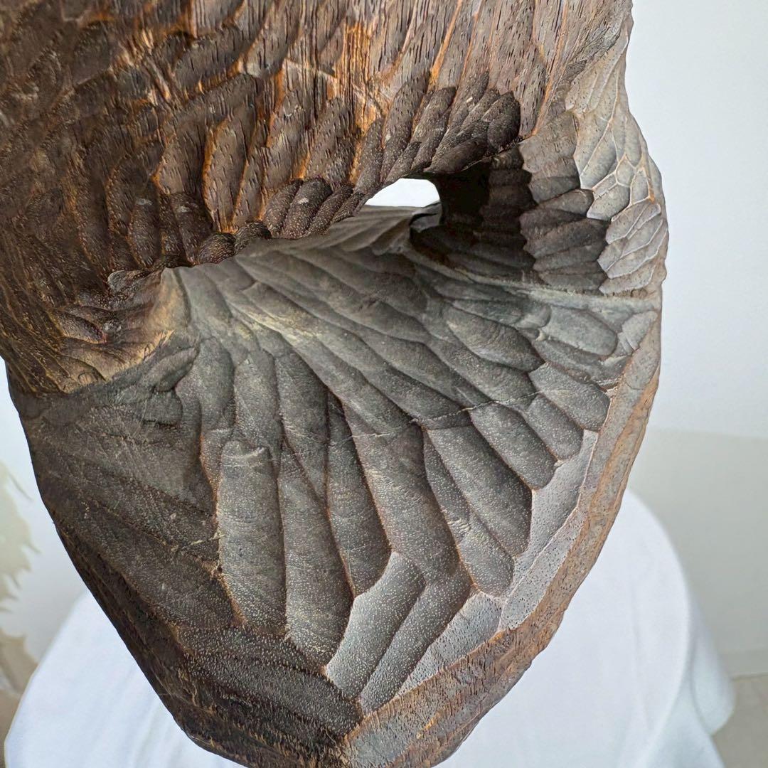 木彫り熊　背負い鮭　彫刻　北海道