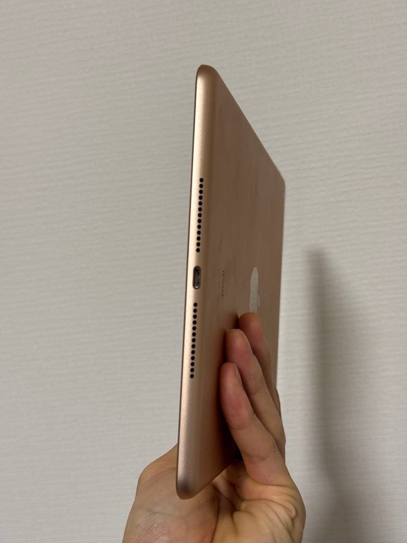 ピンクゴールド iPad 第6世代　本体