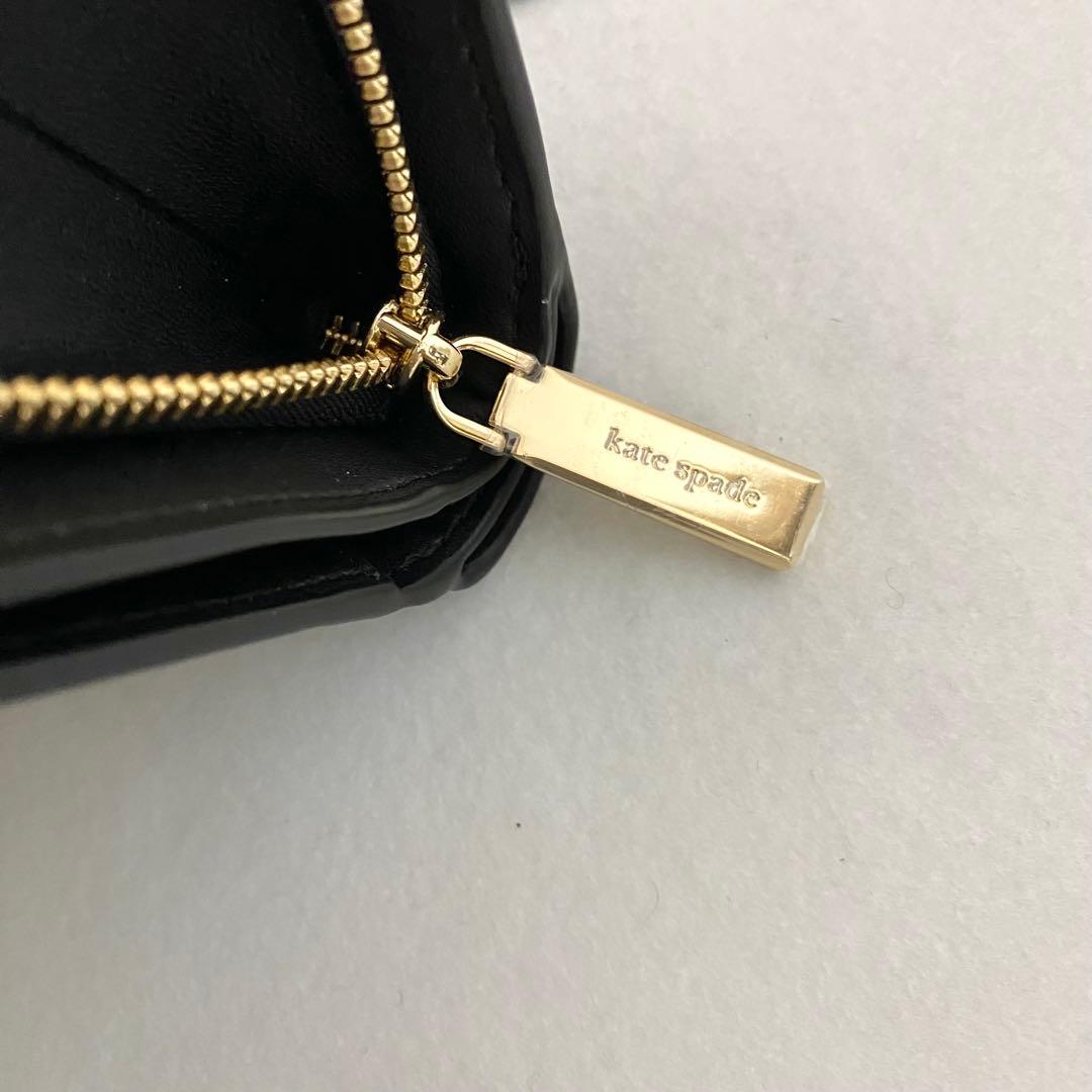 新品　正規品☆kate spade 折り財布　 ブラック　花柄　二つ折り財布