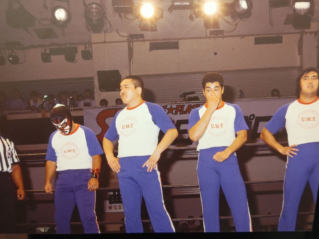 y*e様 UWF ユニフォーム Ｔシャツ ユニバーサル　プロレス