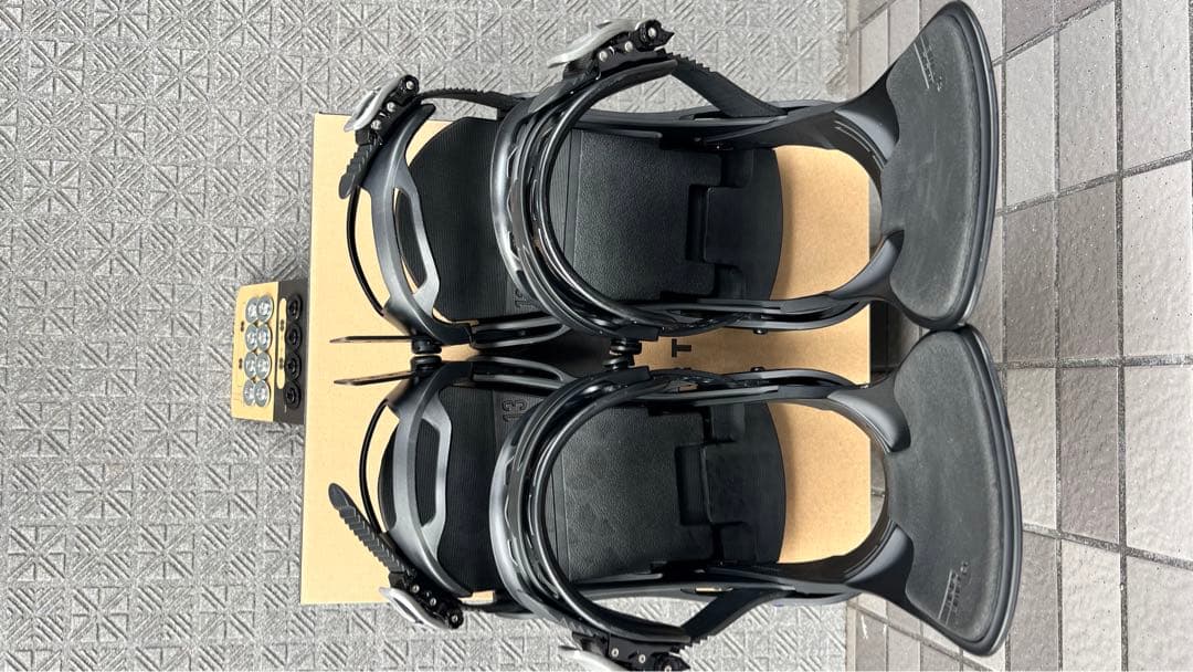 2024年モデル　Burton Cartel Mサイズ ビンディング