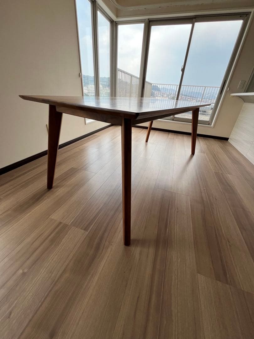 木製　ダイニングテーブル