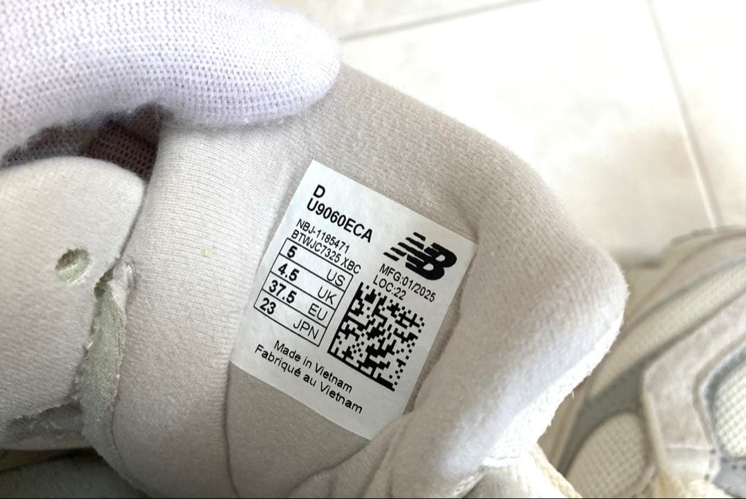 New Balance U9060 スニーカー