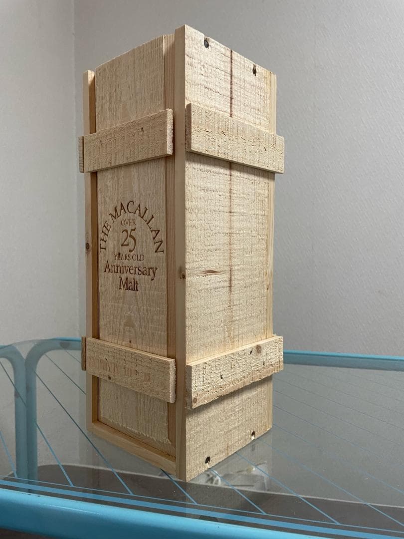 【超美品　未開栓】ザ・マッカラン 25年　1975－2000　700ml 43%