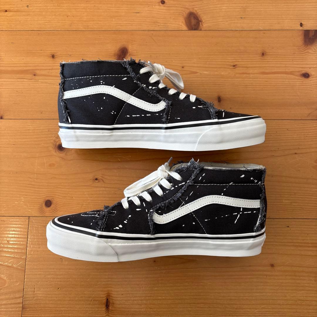 INVINCIBLE®︎ x Vans LX SK8 MID FRAYED