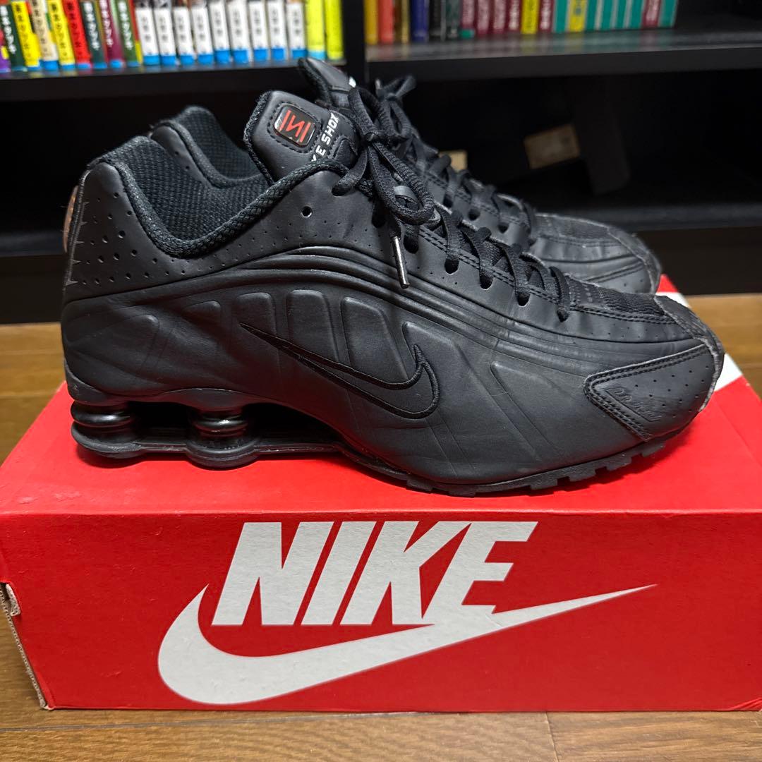 靴 Nike Shox R4 \"Black