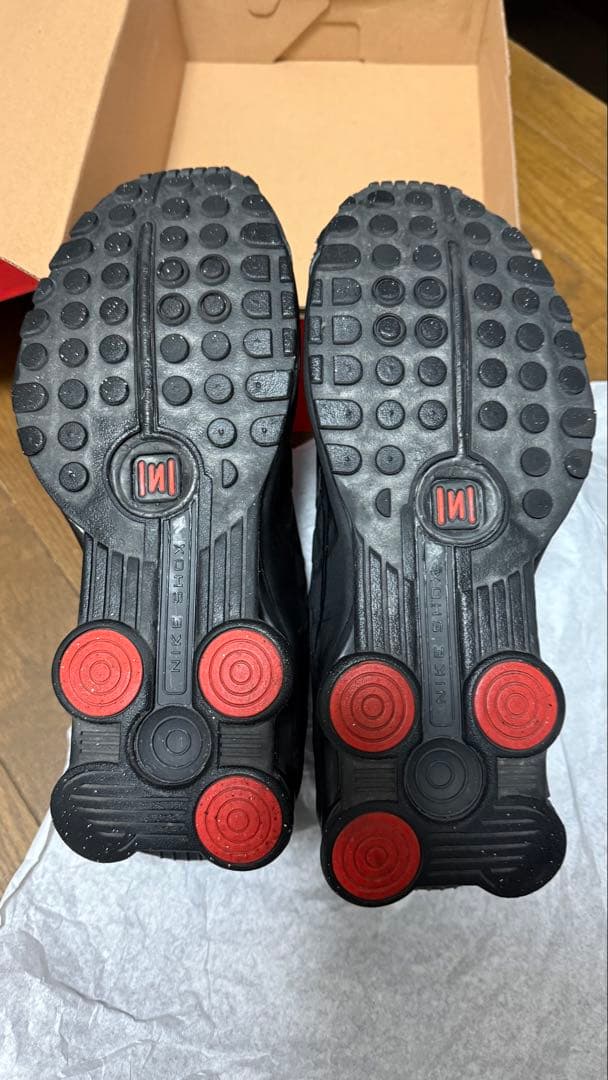 靴 Nike Shox R4 \"Black