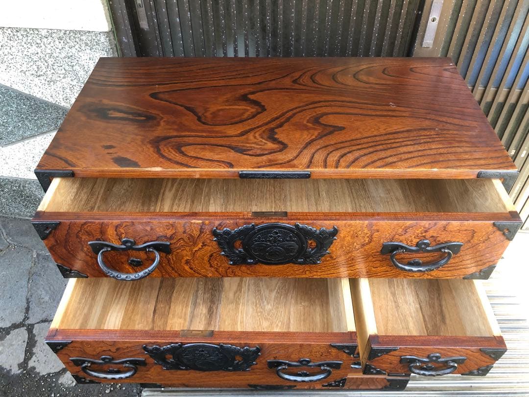 伝統工芸 岩谷堂箪笥 南部鉄器金具 うるし塗装 整理タンス 時代箪笥 チェスト