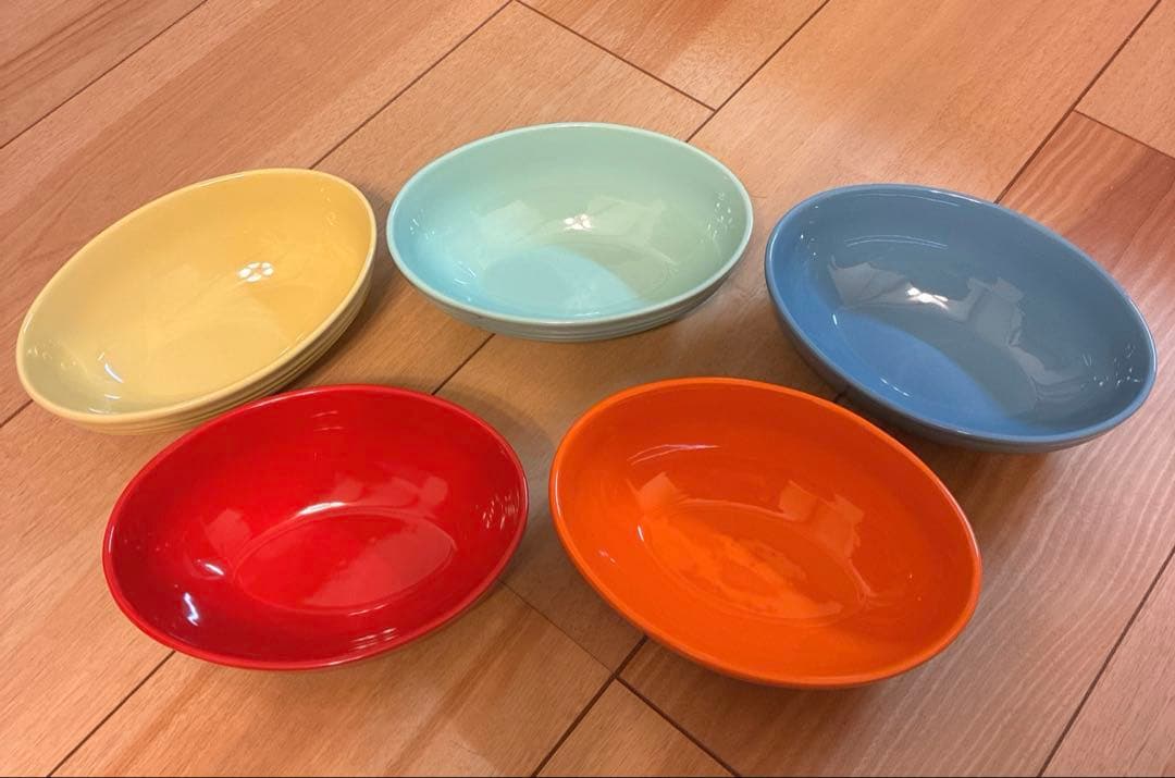 ル・クルーゼ　オーバル・サービング・ボール 17cm 5個　レインボー