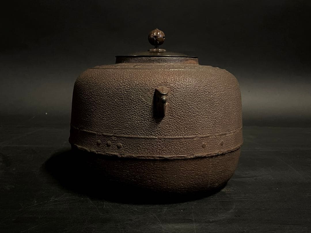 「母」 萬代屋釜 釜師 敬典 炉釜 共箱 茶道具 （107A）