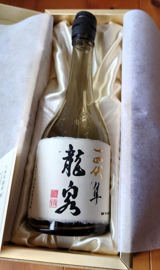 空瓶　☆十四代☆　　龍泉　隼　720ml