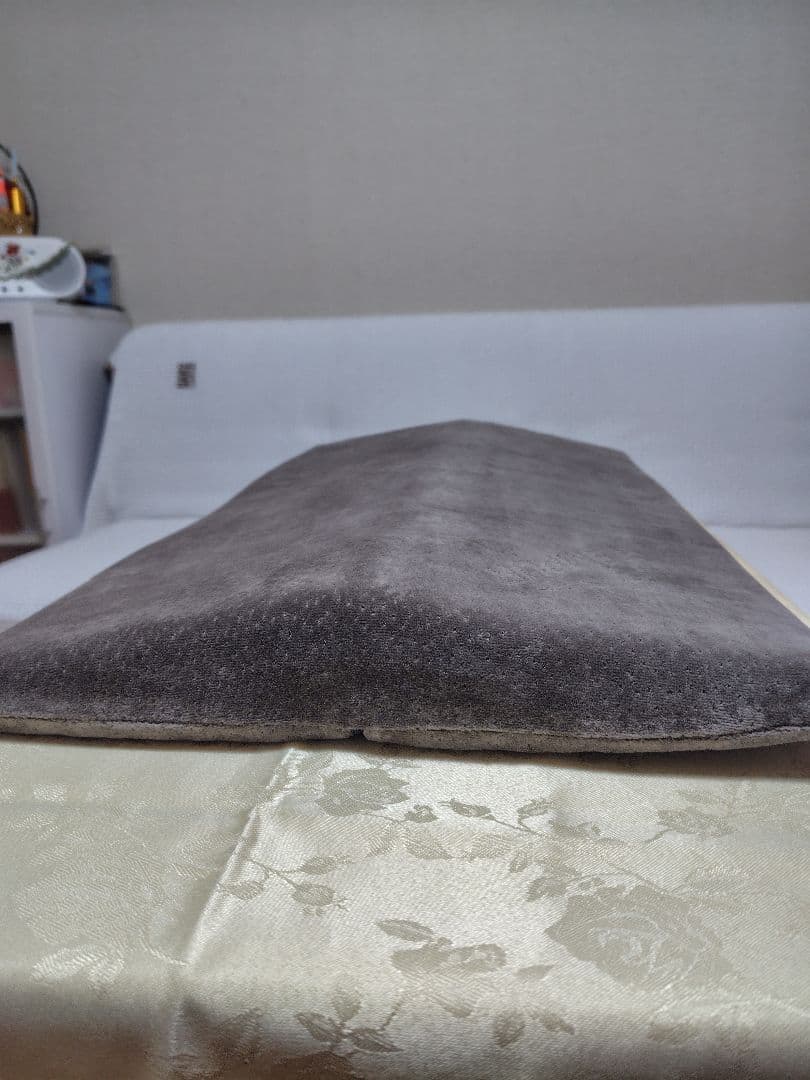 TEMPUR ・テンピュール ベッドバックサポート　腰枕