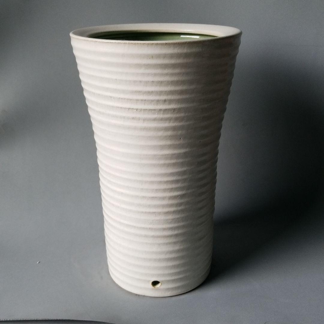 お値下げしました⤵信楽焼傘立て  ラッパ型千段白 高さ４９cm