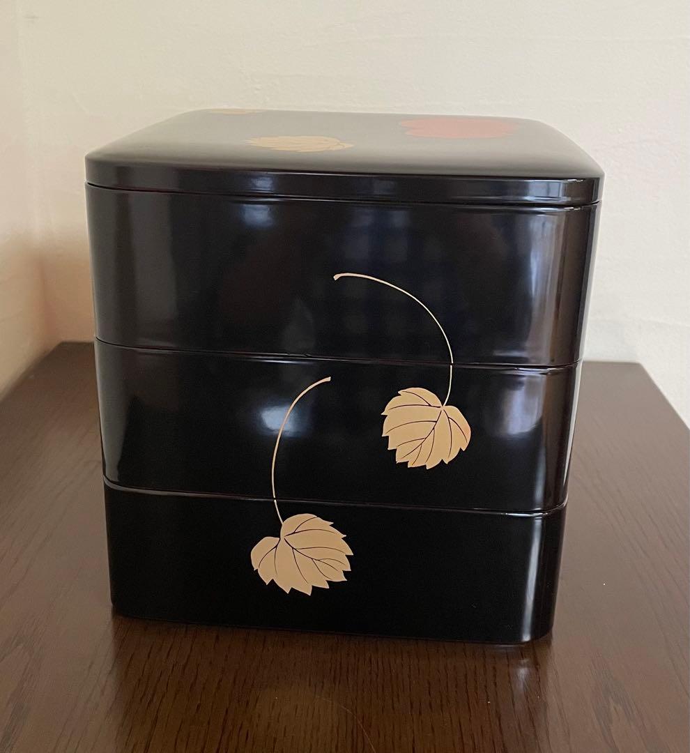 本漆塗り　年輪漆器　 六五三段重 蔦ノ葉