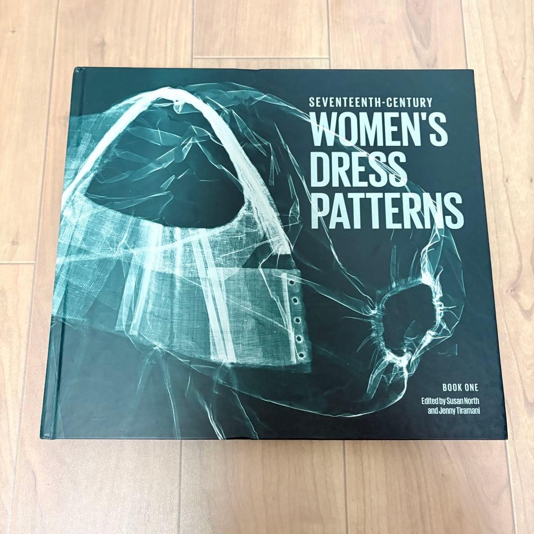 【洋書】17世紀婦人服型紙集 BOOK ONE