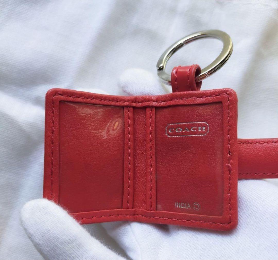 コーチ　写真入れ手帳型　キーリング　キーホルダー　赤　シグネチャー