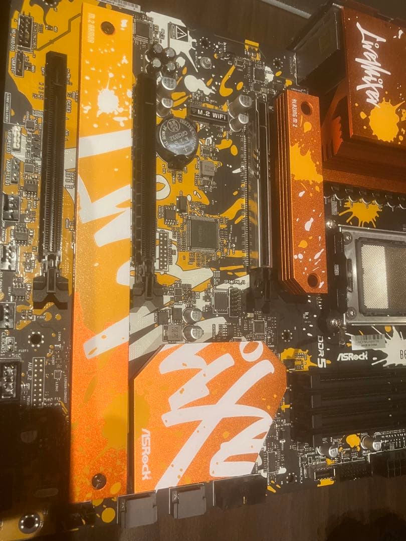 ASRock B650 LiveMixer マザーボード