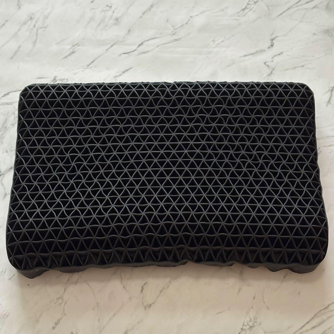 ヒツジのいらない枕 至極 本体＋専用カバー2枚＋専用箱付