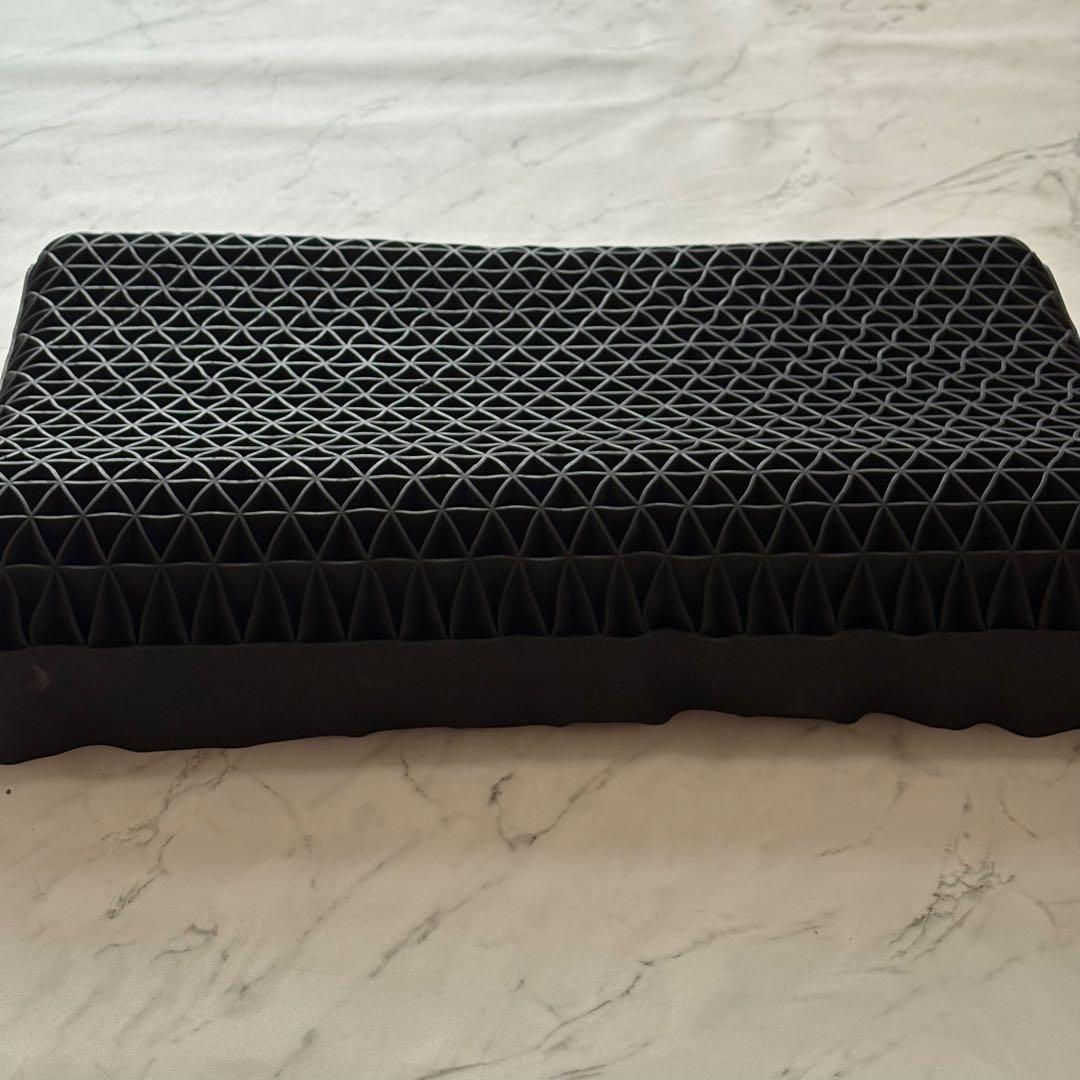 ヒツジのいらない枕 至極 本体＋専用カバー2枚＋専用箱付