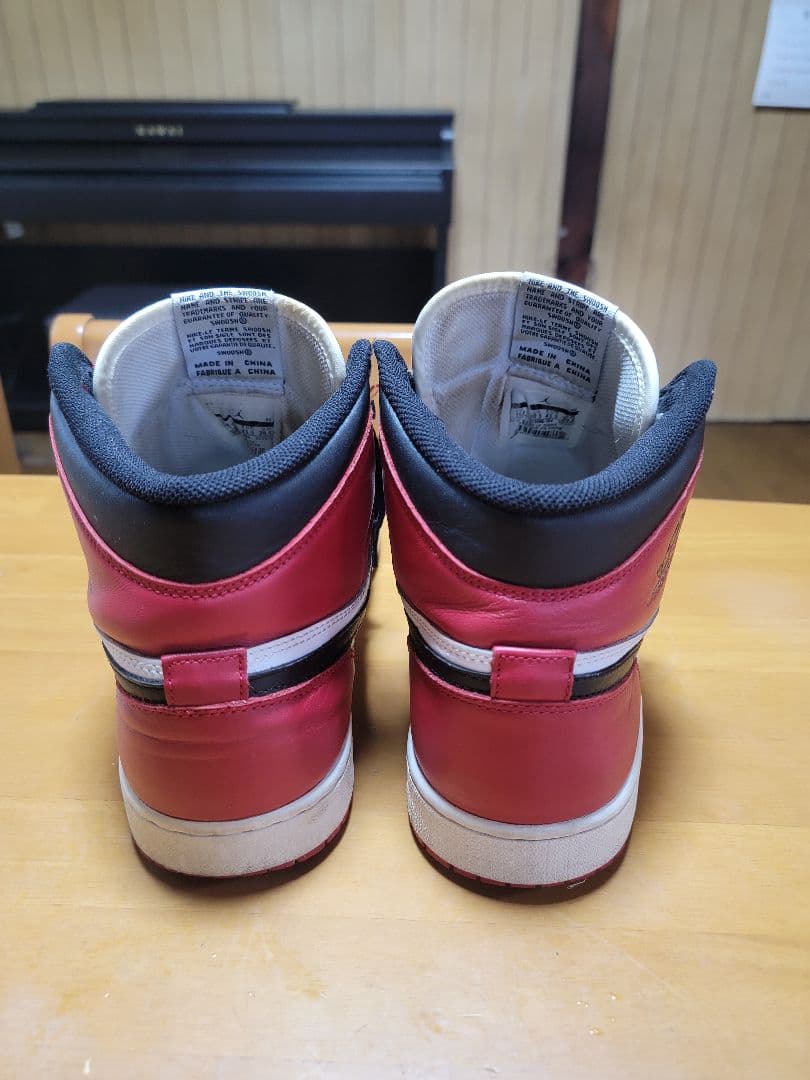 Nike Air Jordan ブラック/ホワイト/レッド