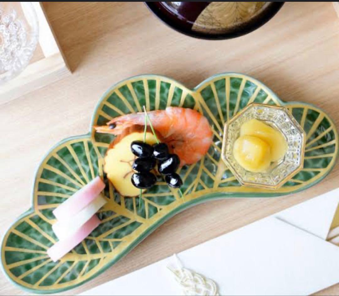 有田焼　幸楽窯　錦金松葉形前菜皿　茶緑金　白金　赤金　3点セット