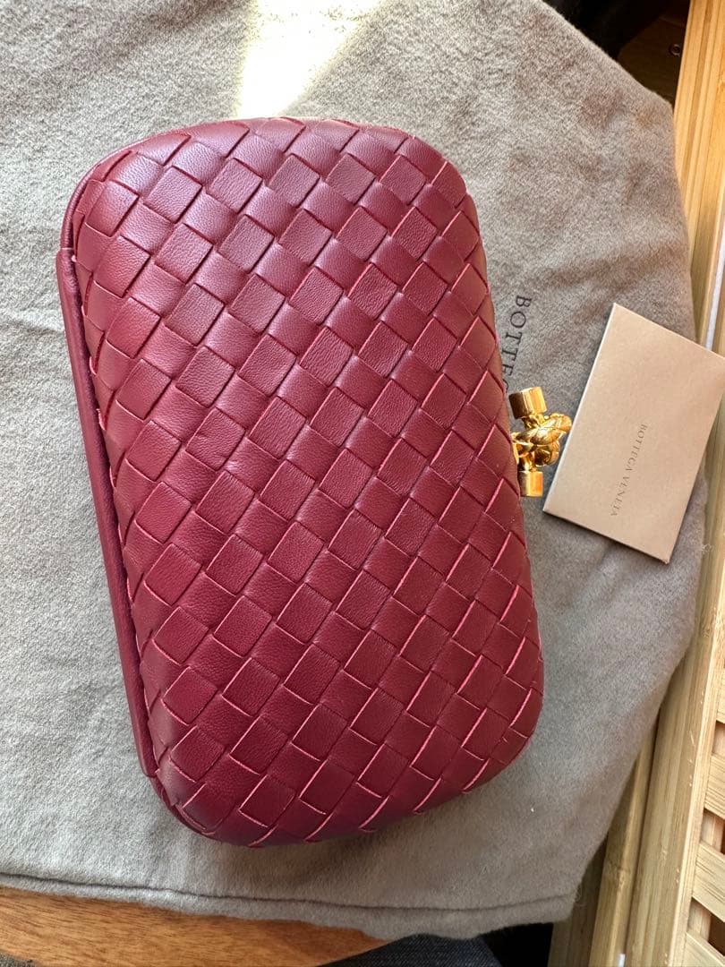 Bottega Veneta バーガンディ ポーチ※斜め掛けチェーン付き未使用