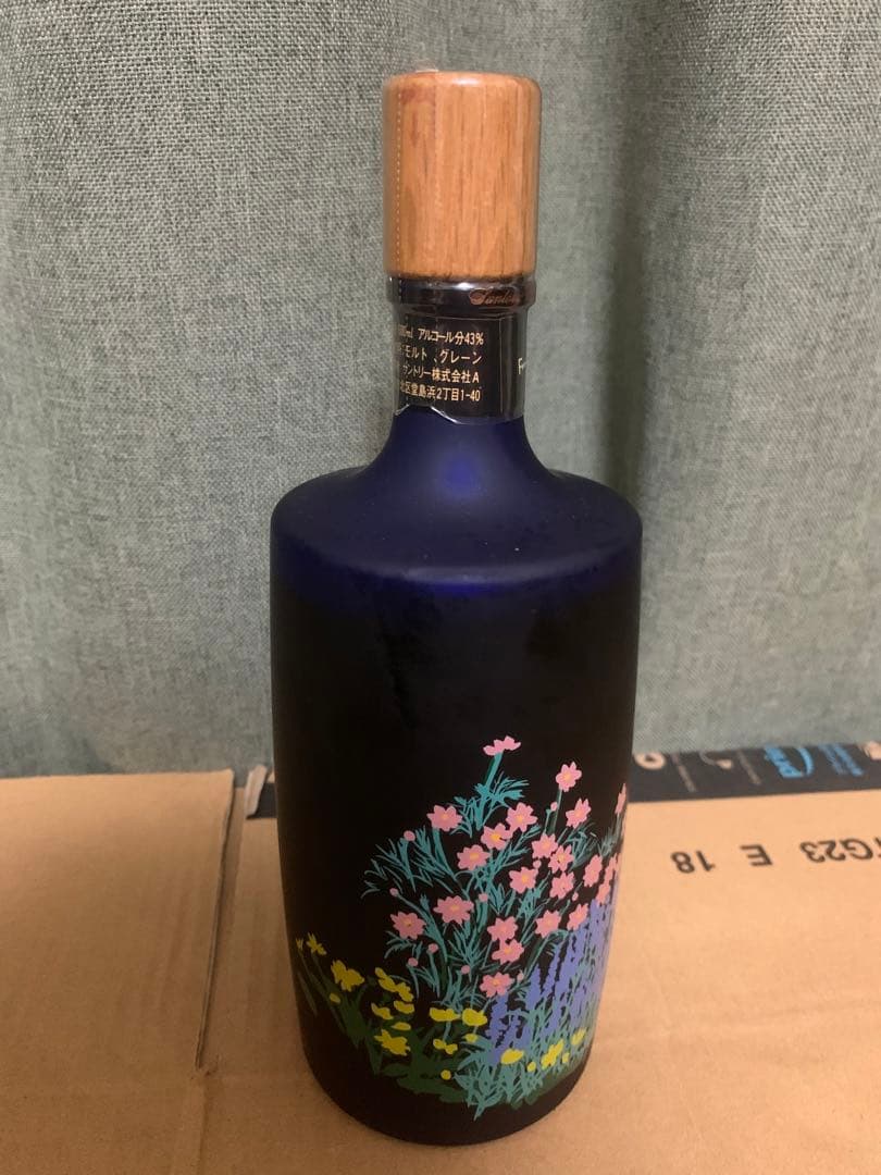 希少未開栓サントリー クレスト 12年 秋の花 限定ボトル