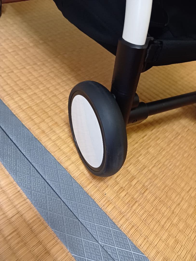 【美品】Babyzen Yoyo2 折り畳み式ベビーカー　フレームのみ