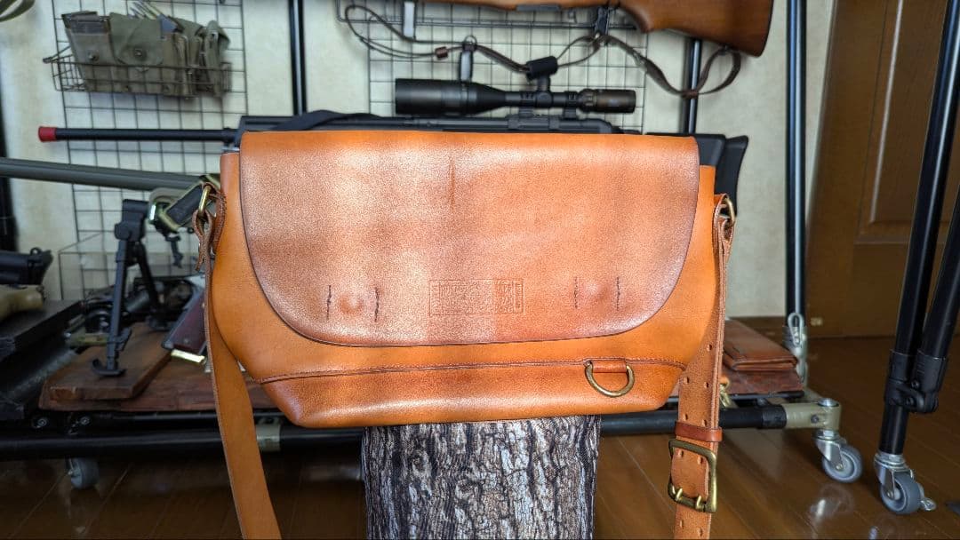 バトラーバーナーセイルズ　ショルダーバック（美品）