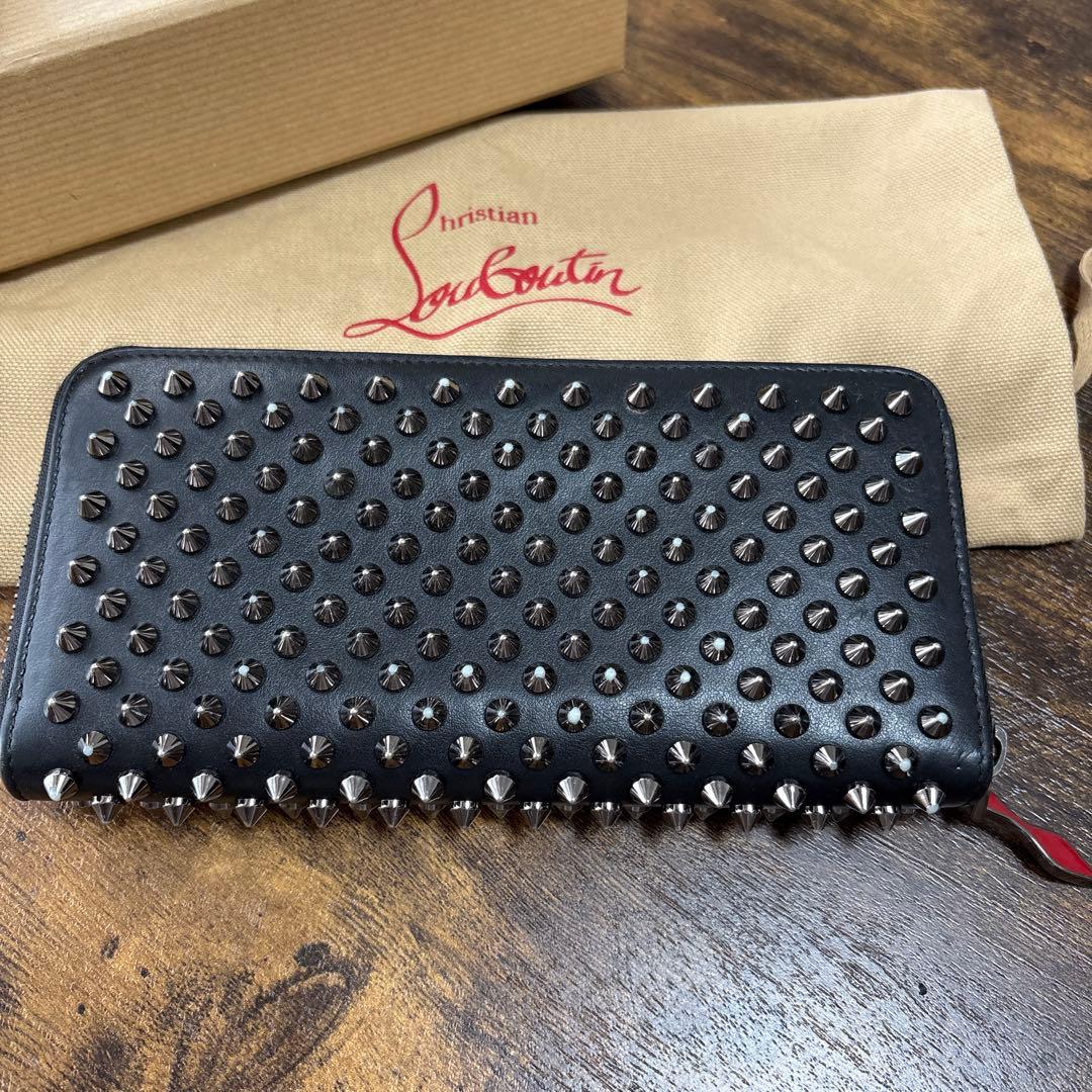 Christian Louboutin スタッズ長財布 ルブタン