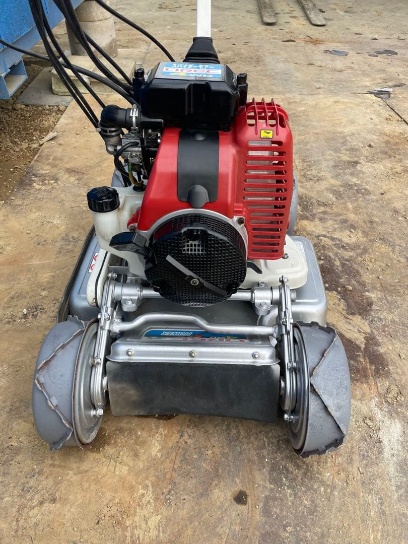 中古スパイダーモアイセキ4WD実働SP851A