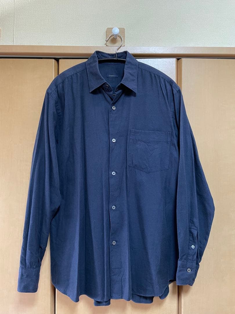 comoli シャツ　 ネイビー コットン100 サイズ1