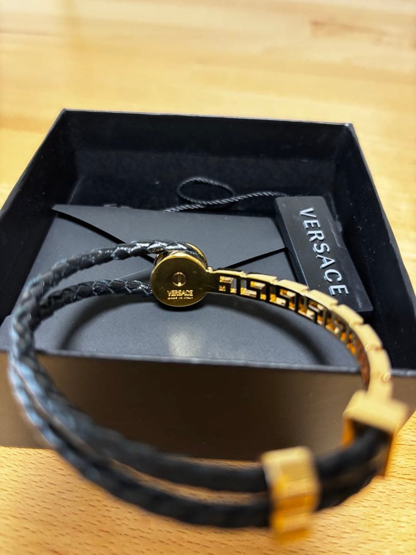 VERSACE 編み込みブレスレット 黒金