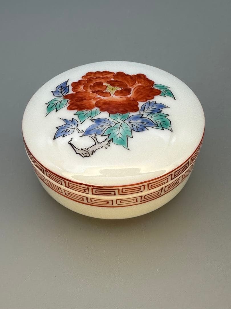 茶道具　香合　柿右衛門　錦牡丹