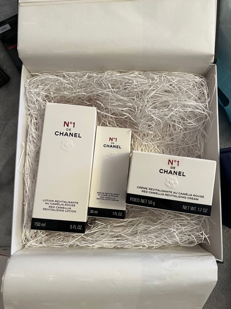 CHANEL N°1 de CHANEL 化粧水＆美容液＆クリームセット