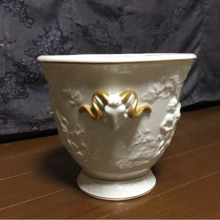 Thuringian Porcelainのワインセラー