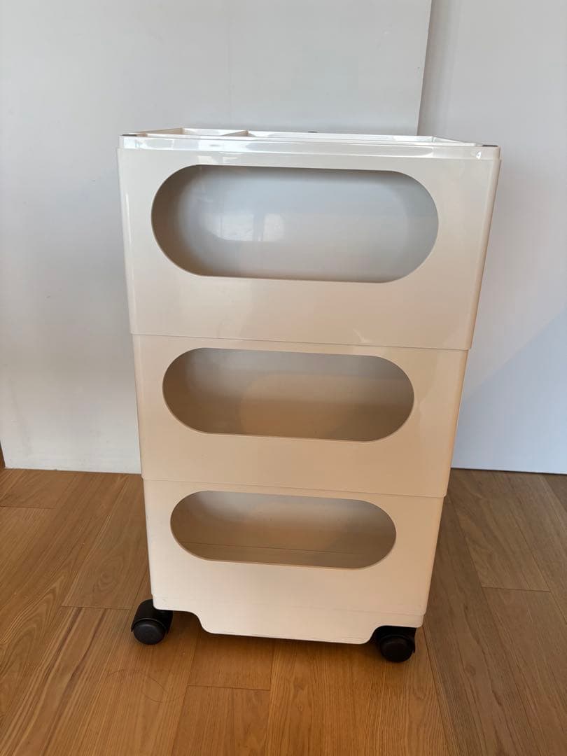 ジョエ・コロンボ　ボビーワゴン 3段5トレイ