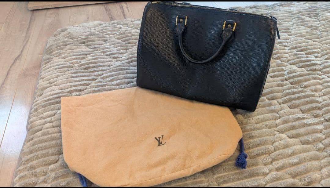 ルイ・ヴィトン ブラック ハンドバッグ 保存袋付き