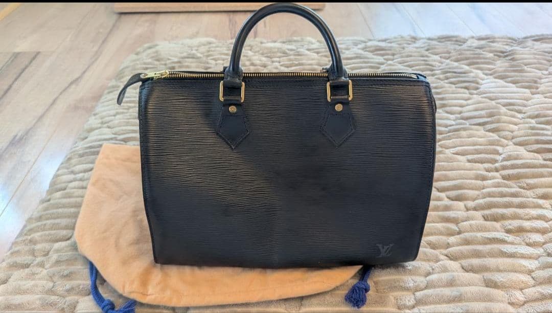 ルイ・ヴィトン ブラック ハンドバッグ 保存袋付き