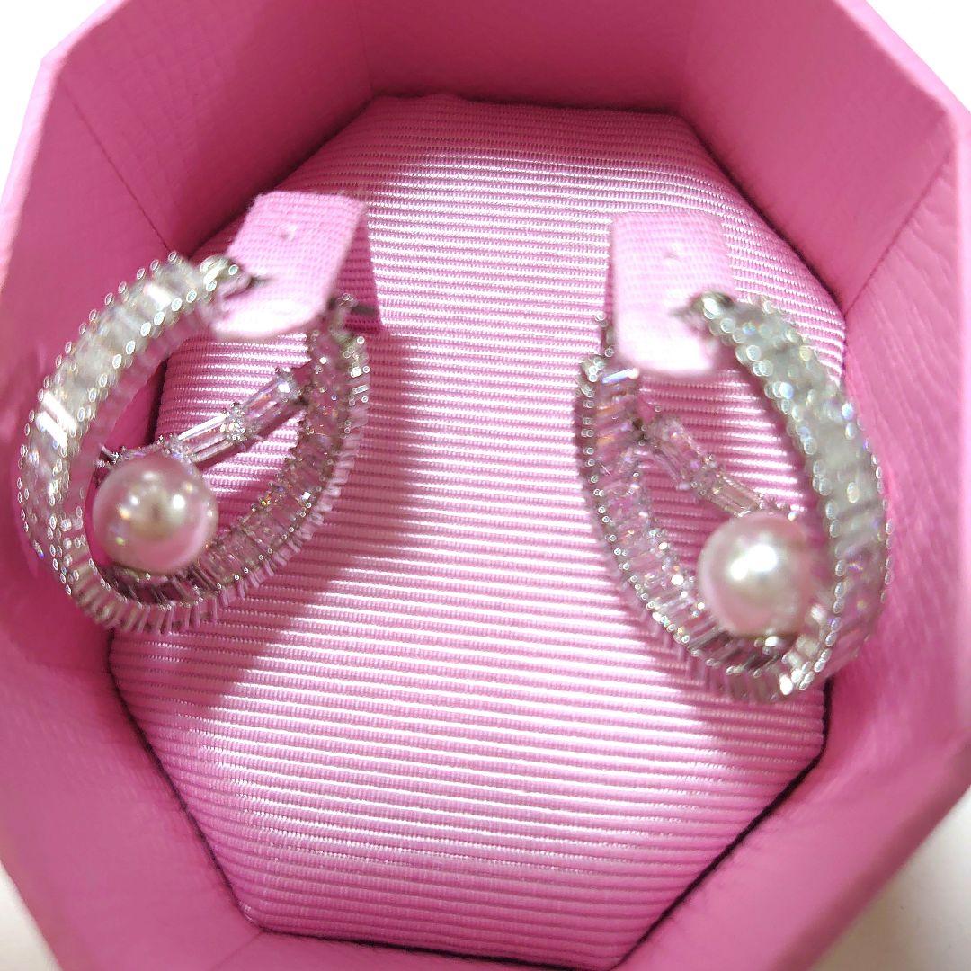 美品♡Ariana Grande♡ スワロフスキーピアス