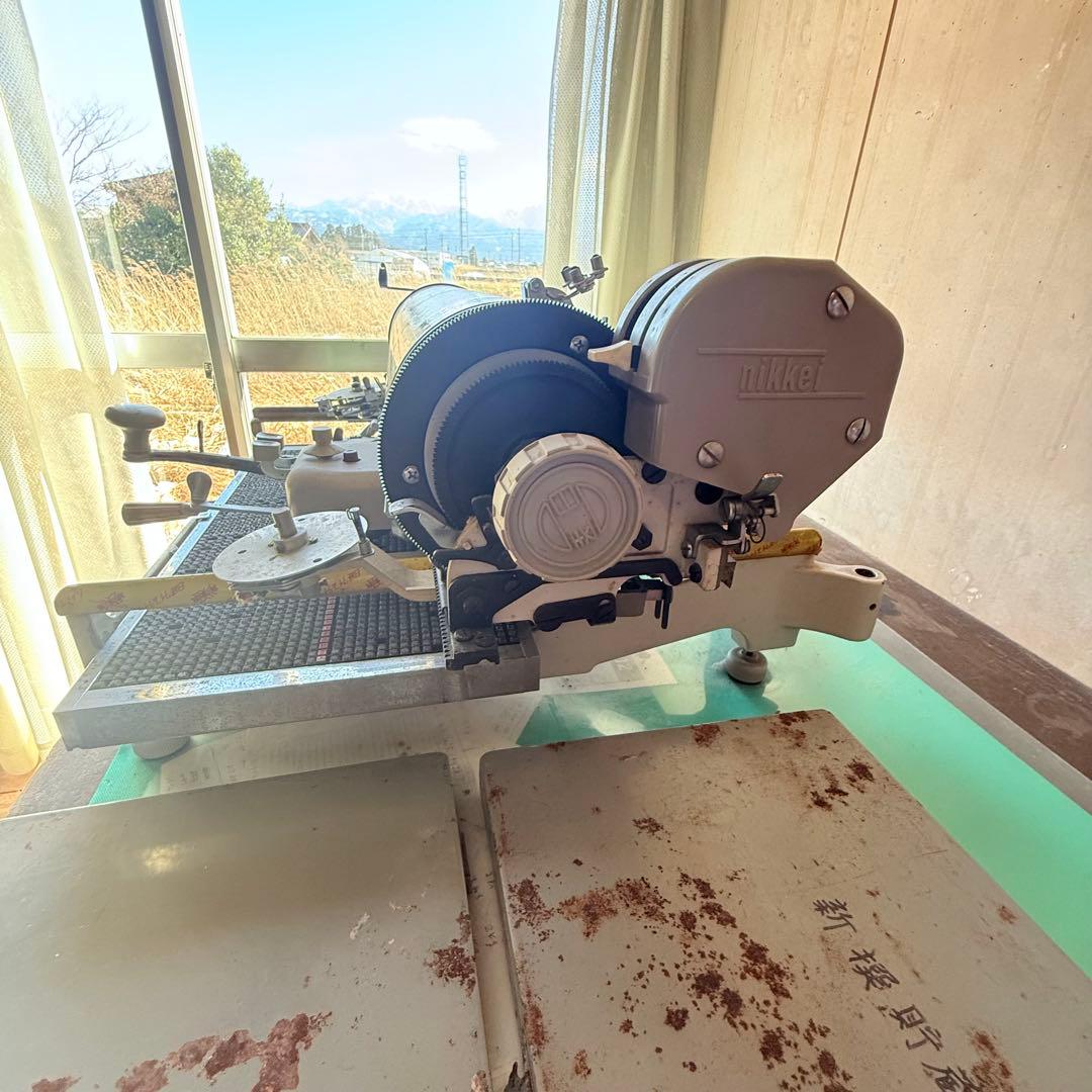 2240様感謝‼️希少‼️可動‼️日経　和文タイプライターとスペア文字『新撰組』三箱