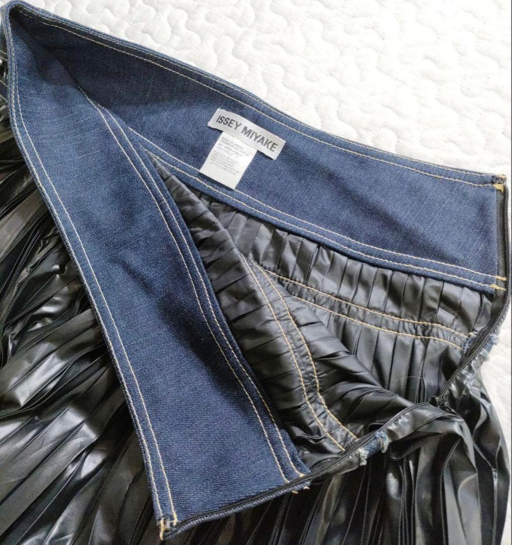 ISSEY MIYAKE　イッセイミヤケ　デニムプリーツスカート