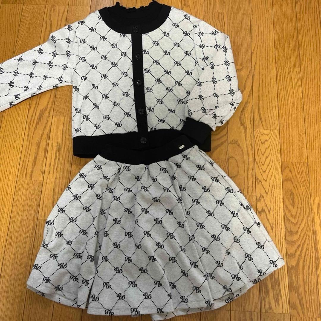 メゾピアノジュニア　新品未使用　セットアップ　スカート　トップス