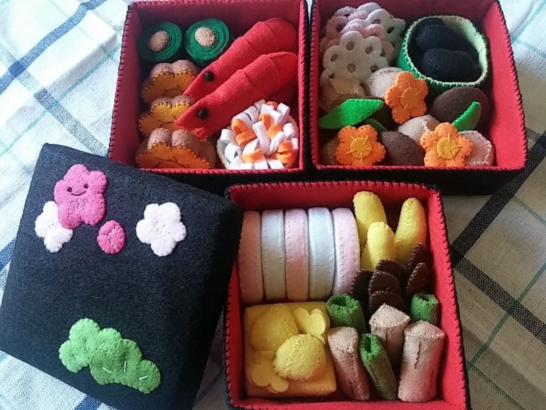 フェルトままごと おせち3段セット