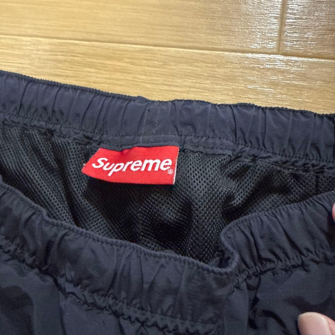 Supreme シャカパン