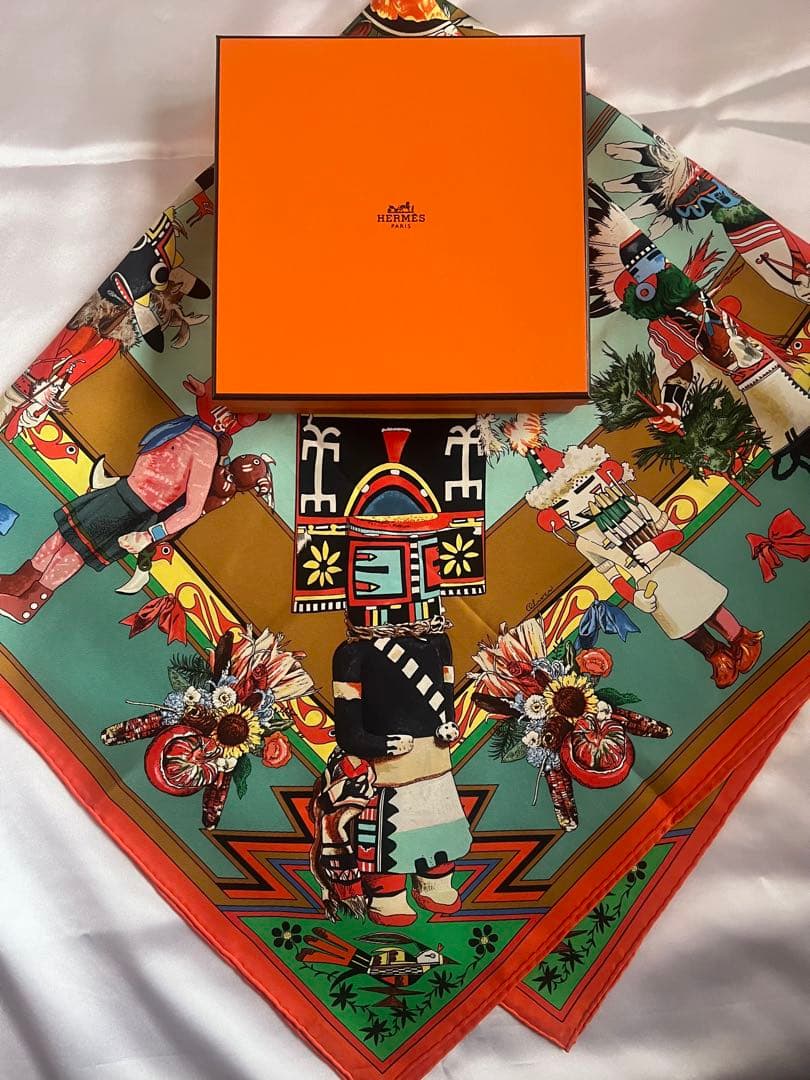 HERMES スカーフ♢カレ90