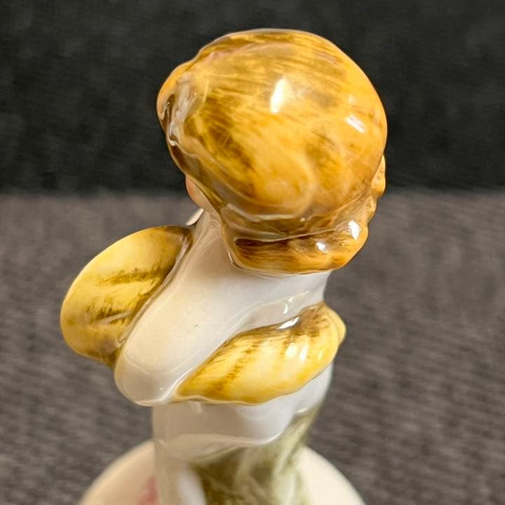 ゲーベル社　少女のリングベル