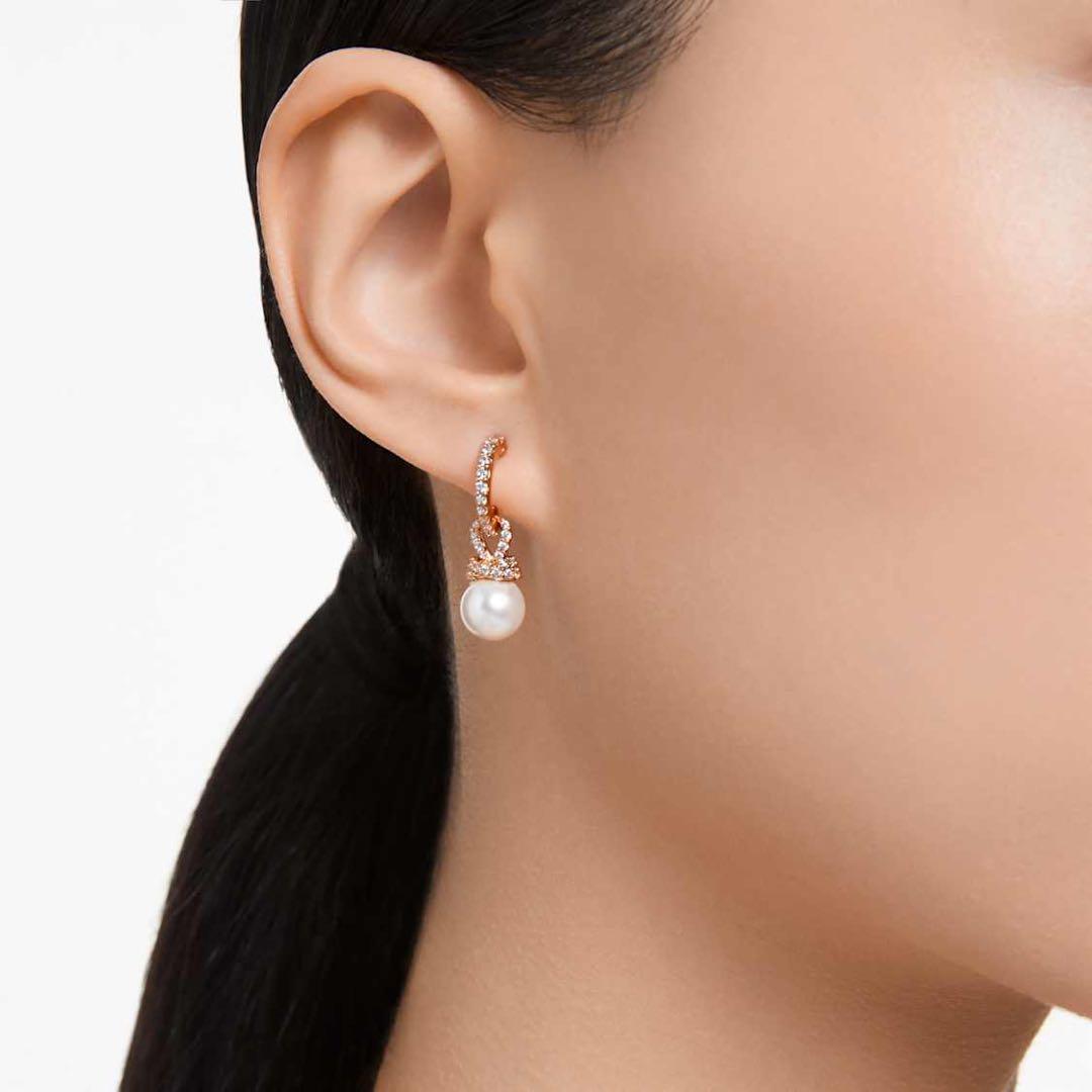 【MMM】スワロフスキー　ピアス