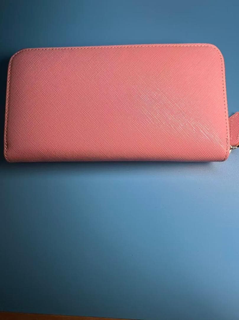 Prada ピンク ロング財布