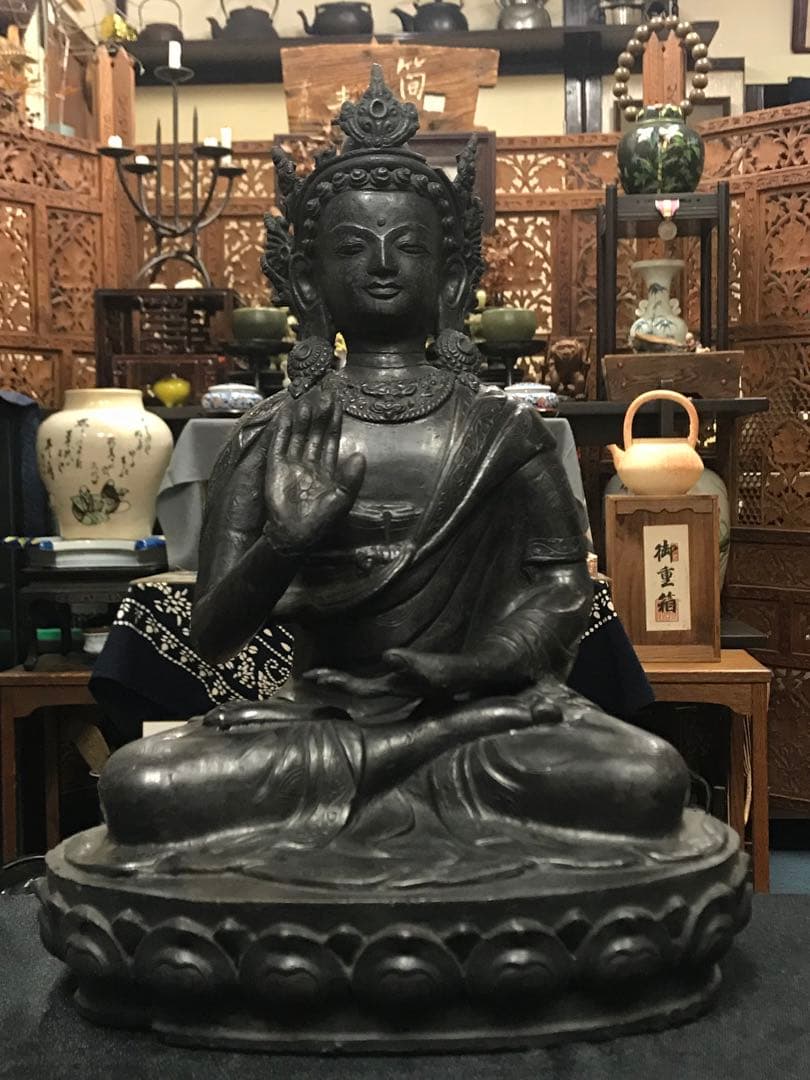 蔵出　チベット　ネパール？密教　仏教　アンティーク仏像　観音？薬師菩薩？真鍮製